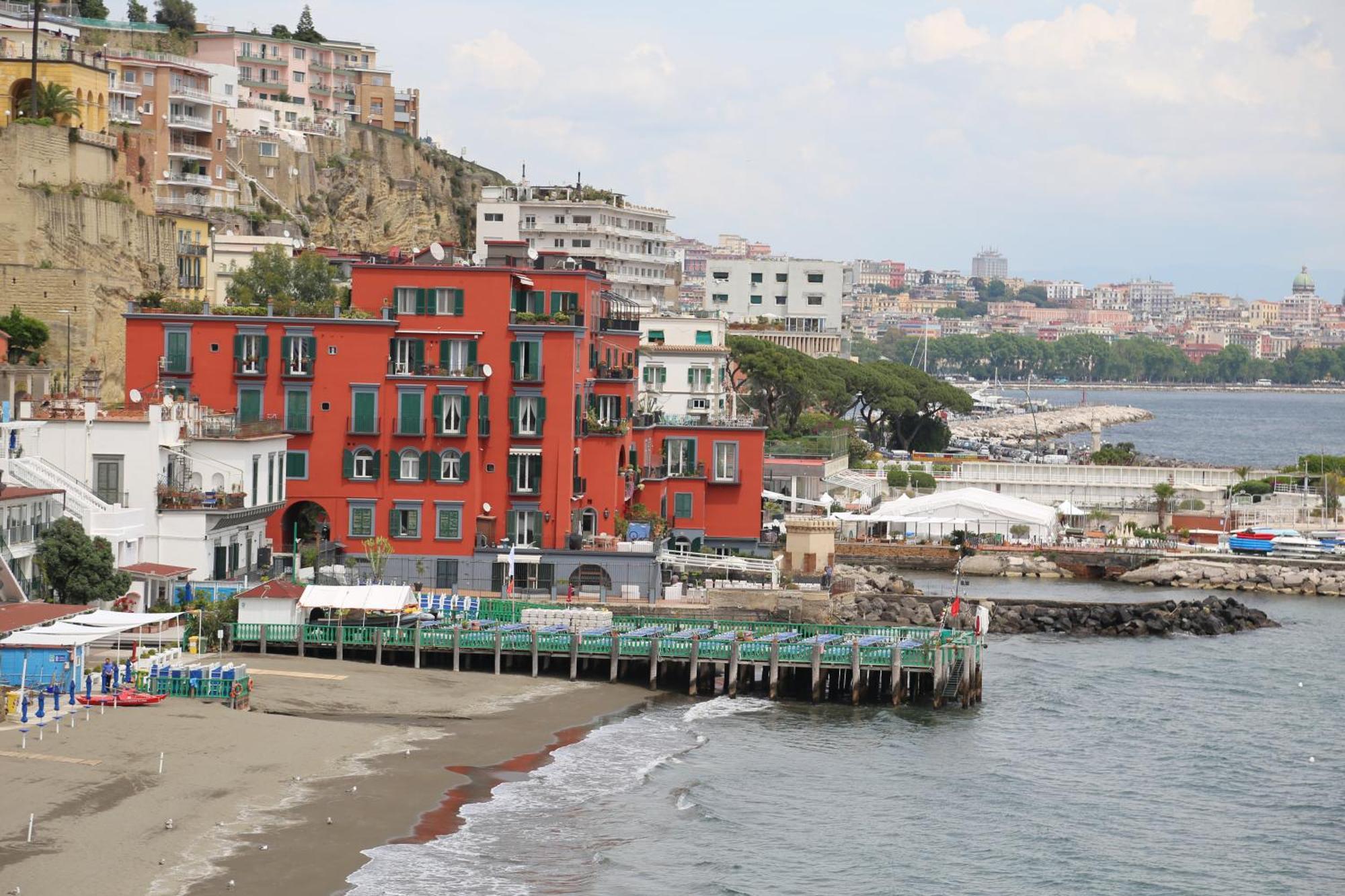 La Casetta Con La Spiaggia نابولي المظهر الخارجي الصورة